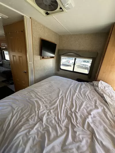 Consignment 2008 Fourwinds Five Thousand 28A — photo 6