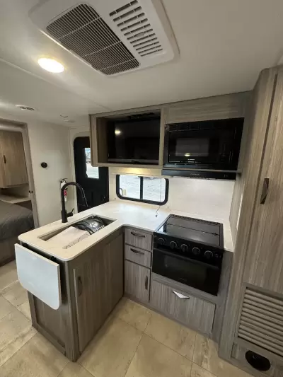 New 2024 Keystone RV Passport SL Series 229BHWE — photo 6