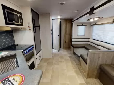 New 2022 Palomino Puma XLE Lite 30DBSC — photo 46