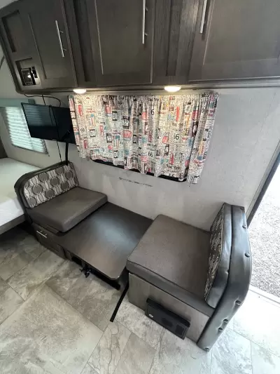New 2018 Forest River r-pod RP-180 — photo 6