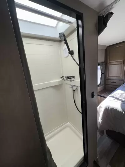 New 2019 Thor Motor Coach Majestic 28A — photo 9