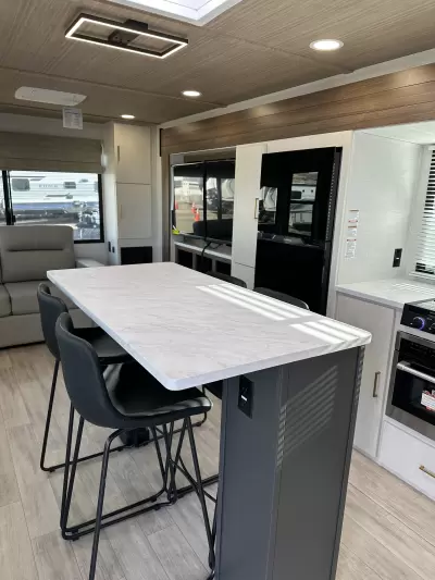 New 2026 Forest River Vibe 2800RL — photo 6