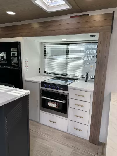 New 2026 Forest River Vibe 2800RL — photo 9