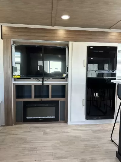 New 2026 Forest River Vibe 2800RL — photo 16
