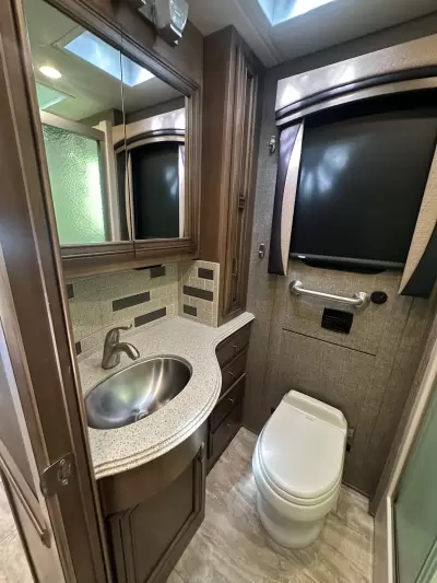 New 2019 Newmar Ventana LE 3426 — photo 23